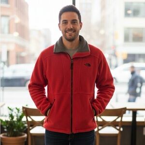 Vintage The North Face Red Fleece Jacket Man Small Full Zipper Made In USA